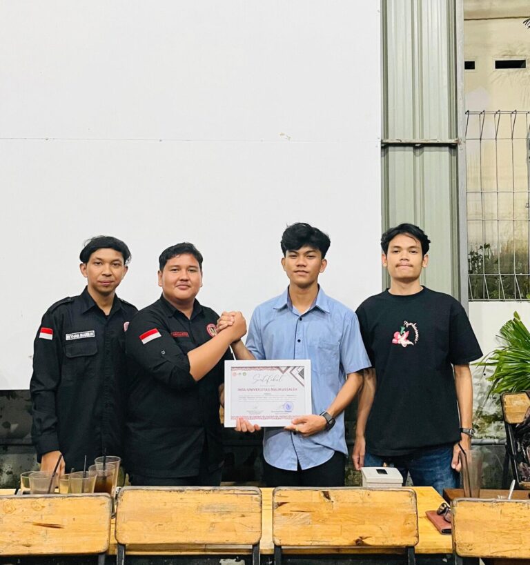 Silaturahmi antara Paguyuban Ikatan Mahasiswa Ar-Raniry Sumatera Utara (IMARSU) dan Ikatan Mahasiswa Sumatera Utara Universitas Malikussaleh (IMSU UNIMAL) bertempat di [Bukit Indah Kampus Universitas Malikussaleh].