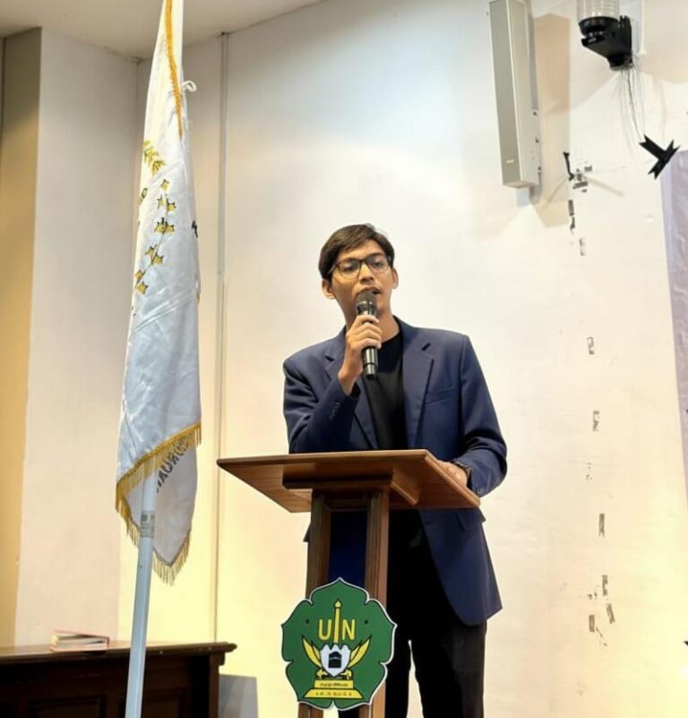 Ketika Teknologi Lebih Cepat dari Guru: Potret Pendidikan Aceh di Era AI